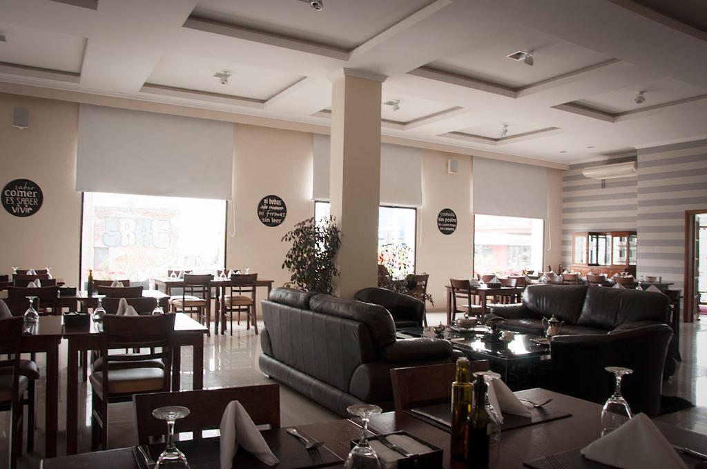 Hotel Maxim Trinidad Bagian luar foto